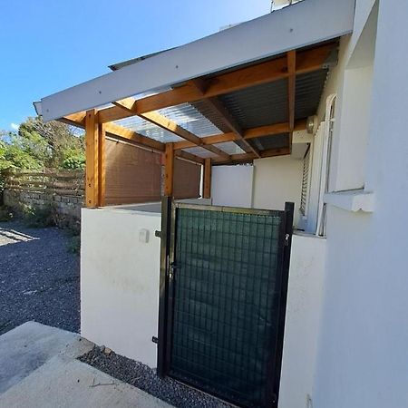 Logement Cosy T2, Centre Ville De Saint-Pierre מראה חיצוני תמונה
